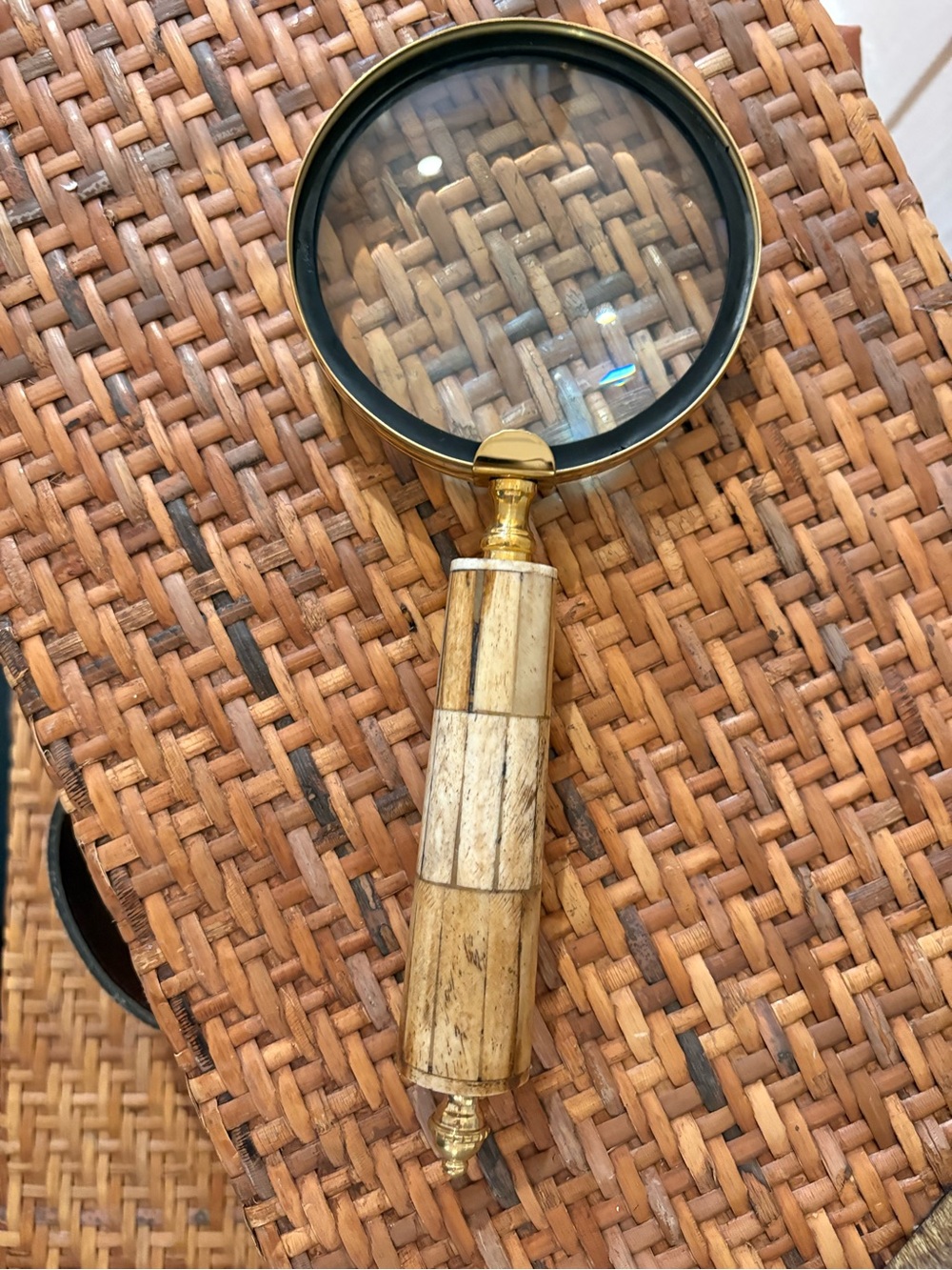 Handheld Magnifying Glass Brown & Gold